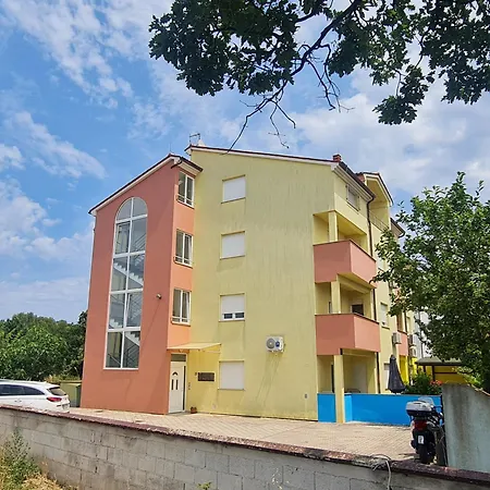 アパート Casa Della Nonna Ližnjan